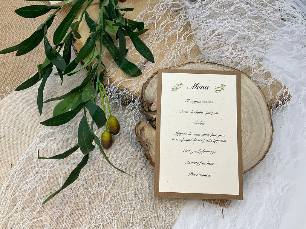 Menu de mariage en papier kraft avec feuilles d'olivier pour un mariage végétal